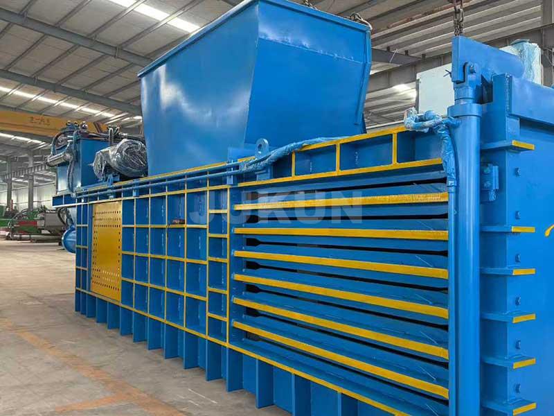 Material transformation Cardboard compaction process