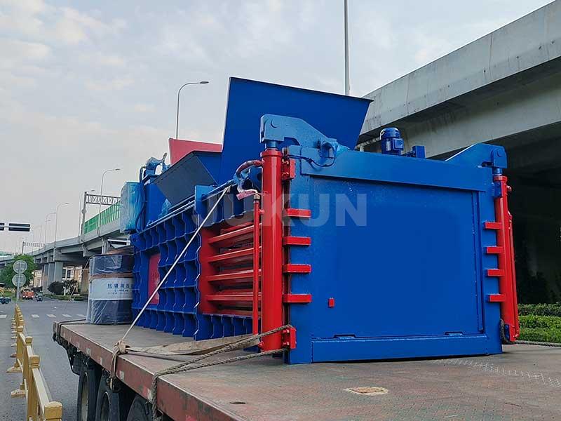 Compression Process Hydraulic Press Operation